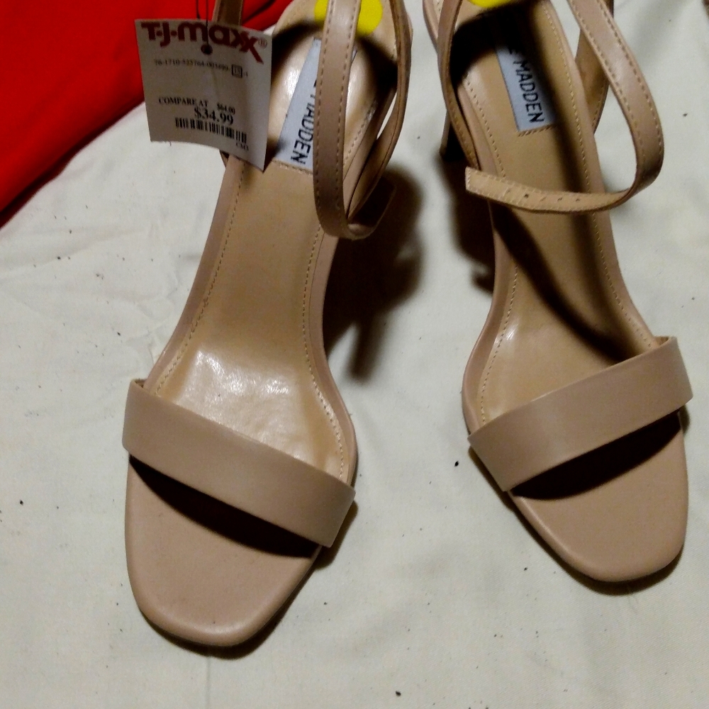 Steve Madden strappy sandals